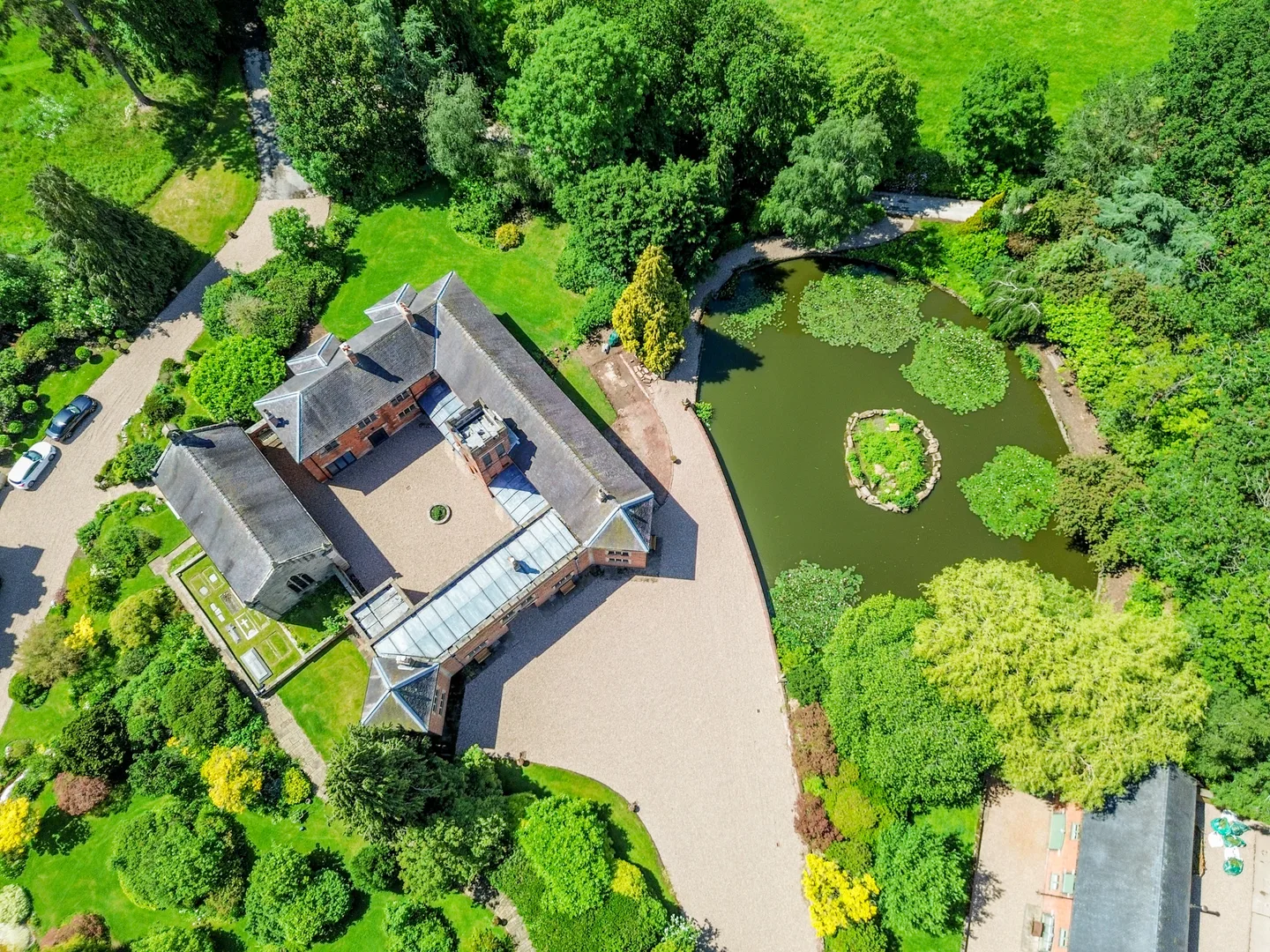 Barton Park grounds